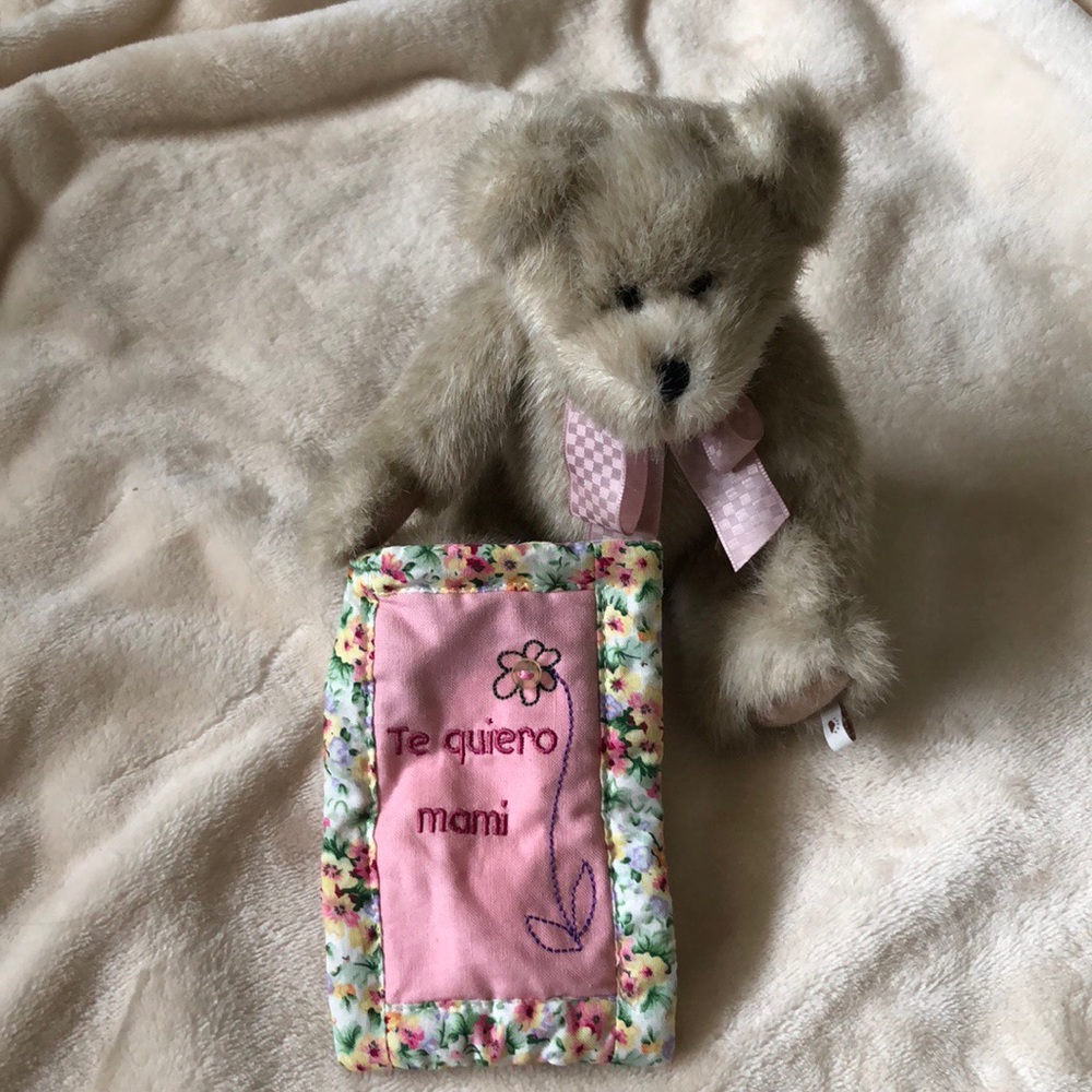 BOYDS Bear Te Quiero Mami
